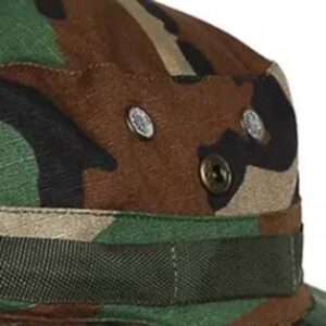 chapeau militaire à capuchon avec écran de ventilation en laiton