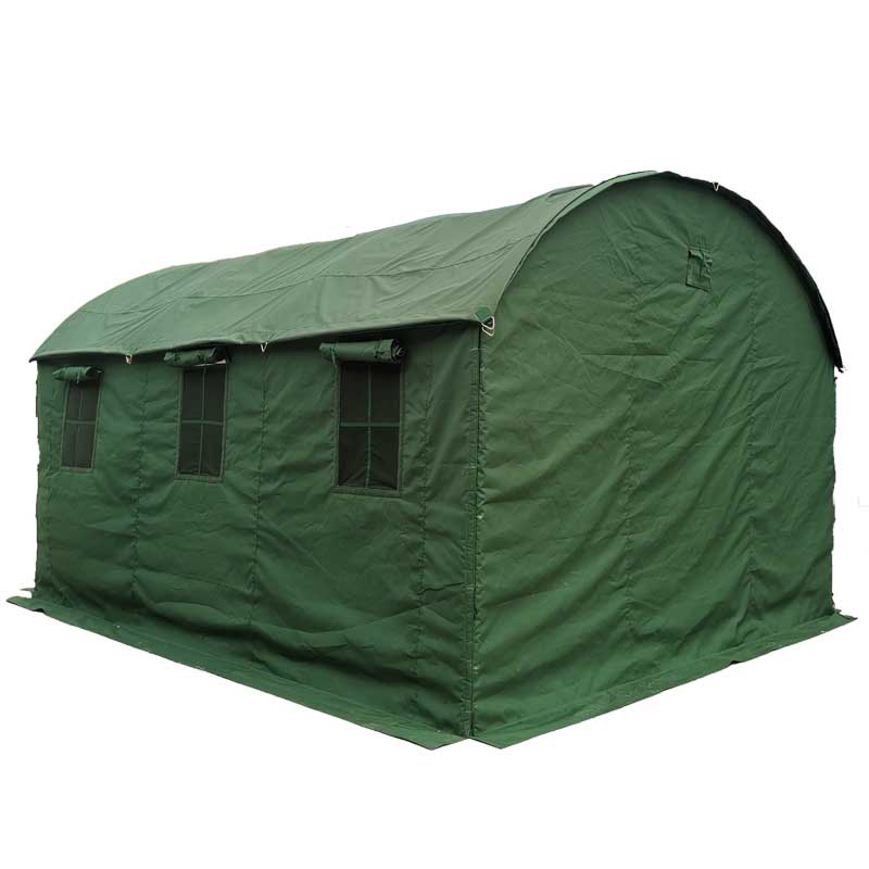 tentes fournies par l'armée